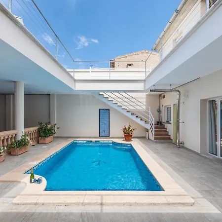 Holiday home Yourhouse Marian Muro