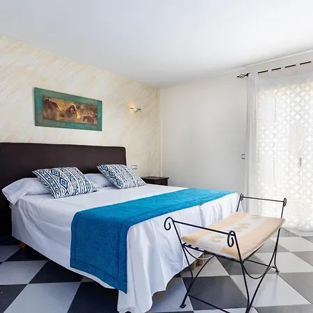 Yourhouse Marian *
